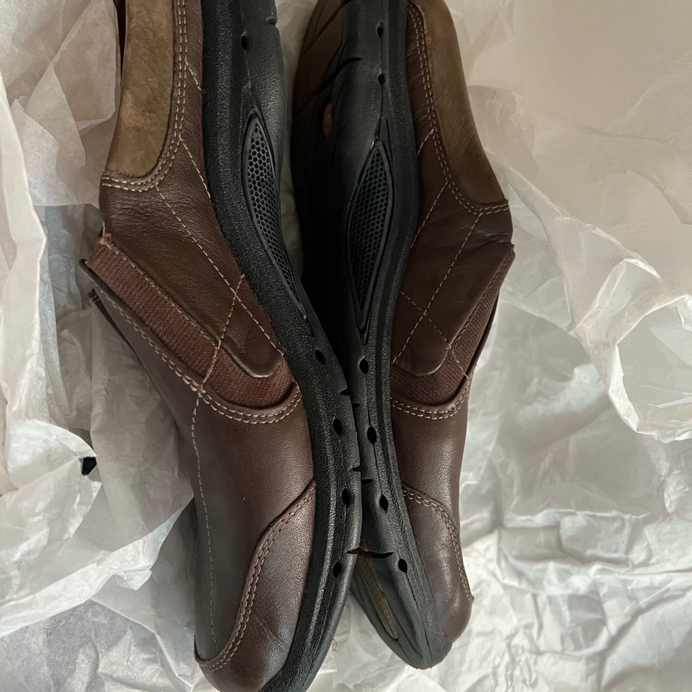 Unstructured By Clarks Leather Slides Size 10 - image 5